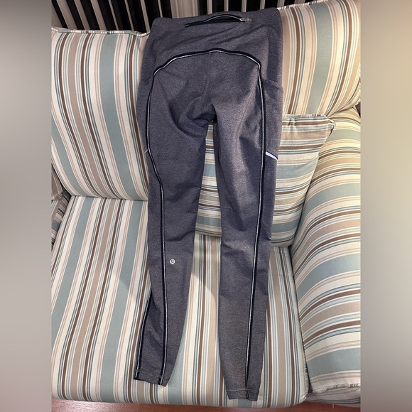Lululemon Speed Up Tight * Metallic 28"
Heathered Black - Picture 12 of 13